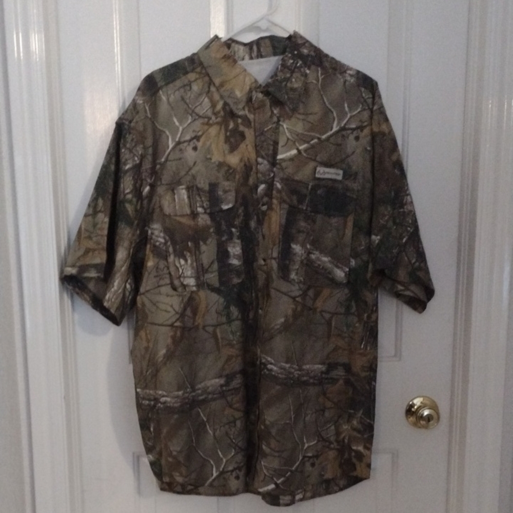 Realtree Camouflage Button-Up Shirt XL